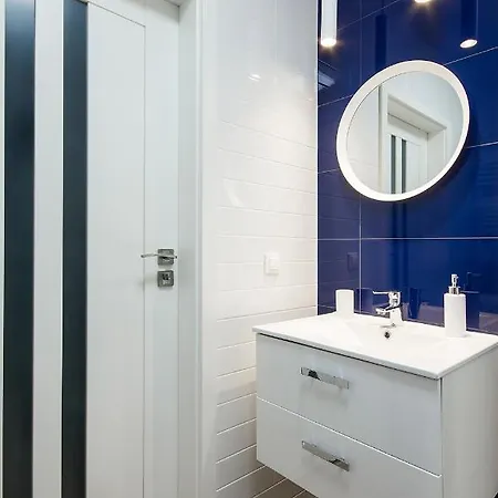 W&K - Blue Suite - Fv Vat, Parking W Garazu, Blisko Dworca I Centrum, Wi-Fi Appartement